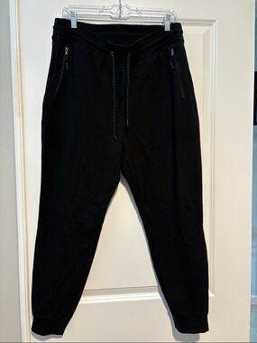 Women’s Old Navy Black Dynamic Fleece Jogger Sweatpants with Zip Pockets size L